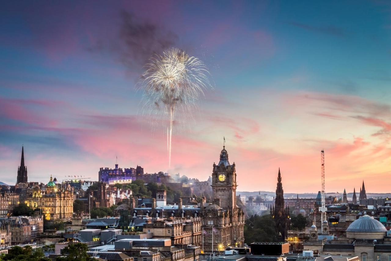 Pass The Keys Central Spacious Flat At Royal Mile エディンバラ エクステリア 写真