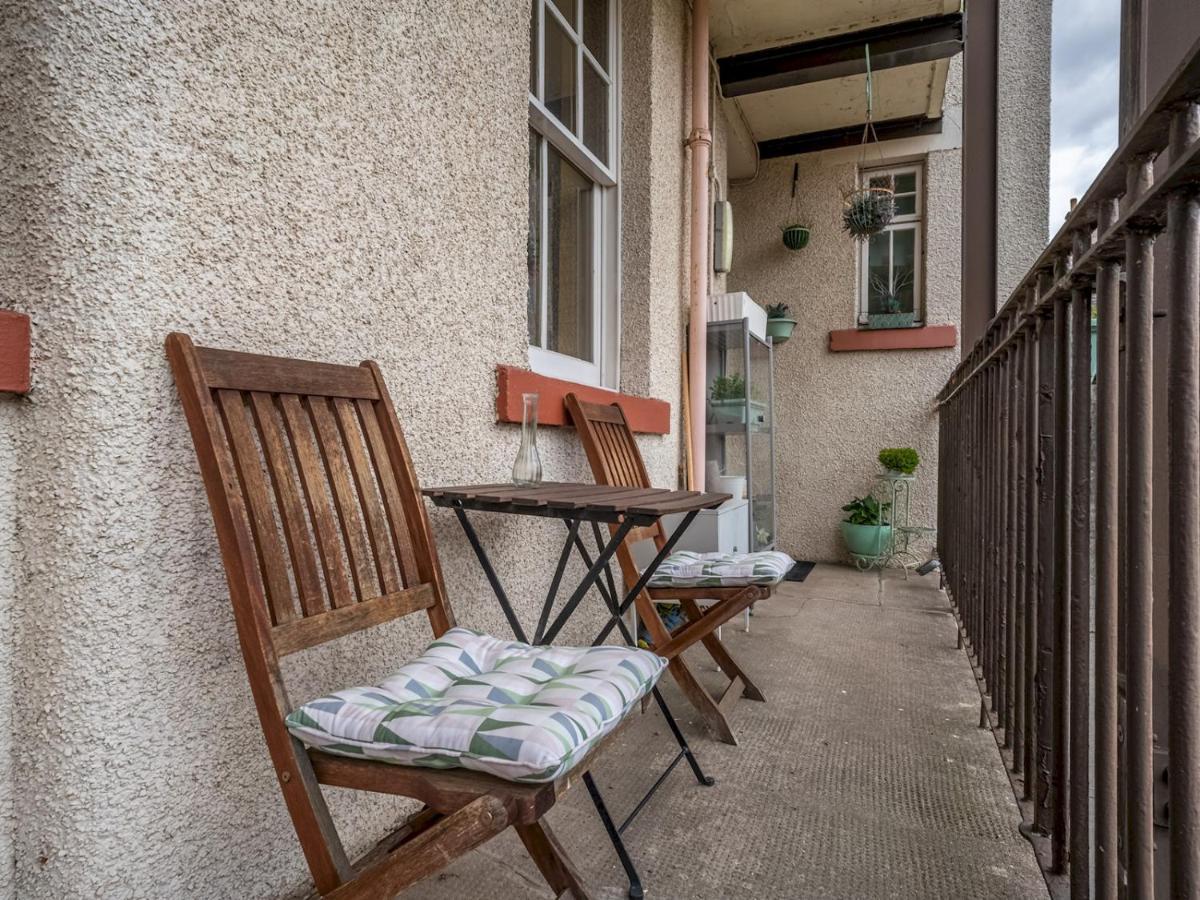 Pass The Keys Central Spacious Flat At Royal Mile エディンバラ エクステリア 写真