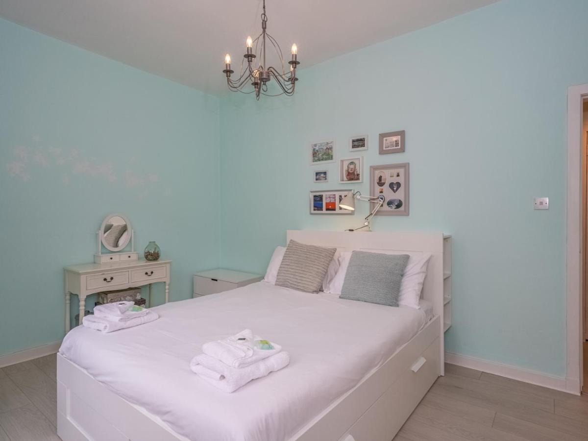 Pass The Keys Central Spacious Flat At Royal Mile エディンバラ エクステリア 写真