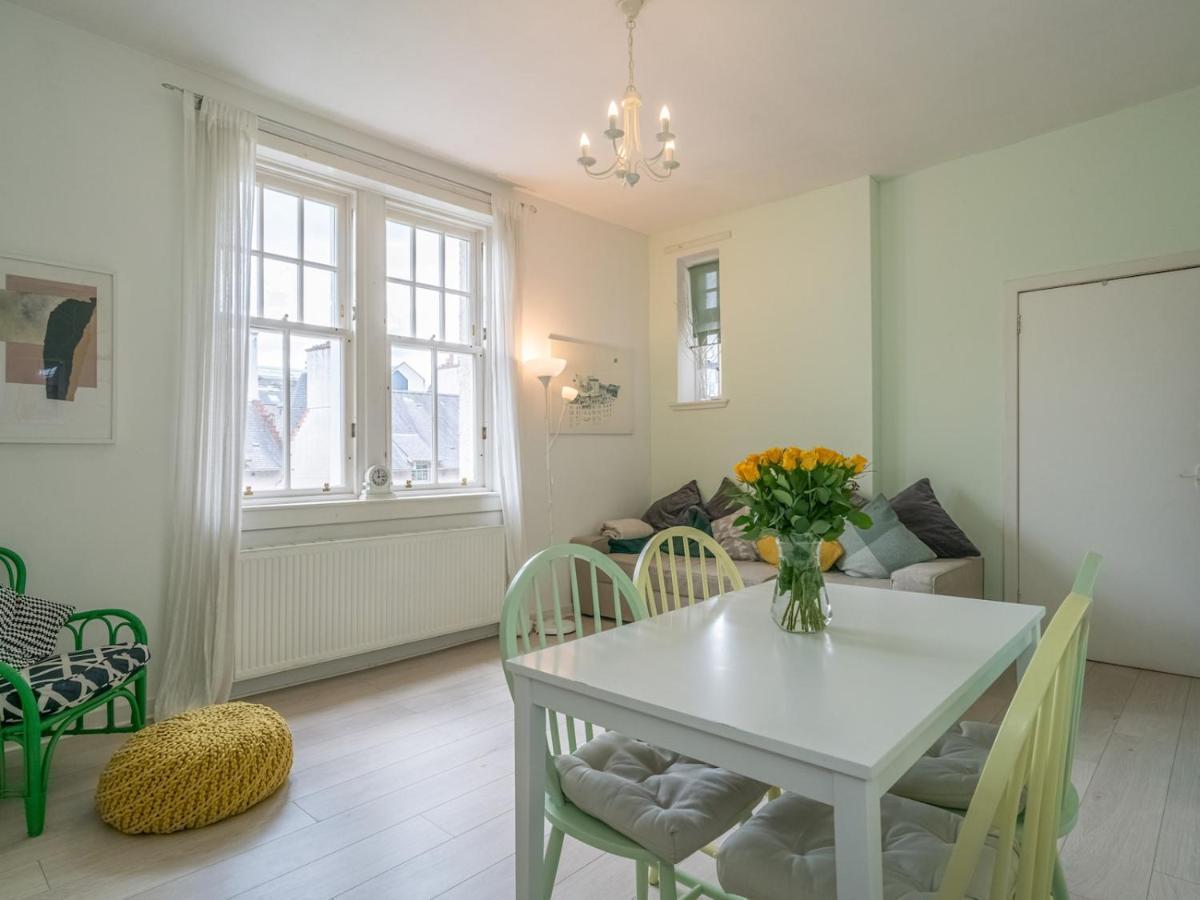 Pass The Keys Central Spacious Flat At Royal Mile エディンバラ エクステリア 写真